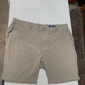 Vineyard Vines - Men’s Tan Shorts